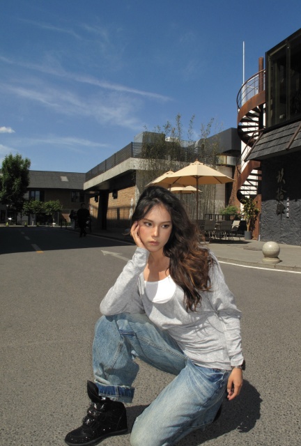 RETRO FLASH DIAMOND SNEAKERS image 8