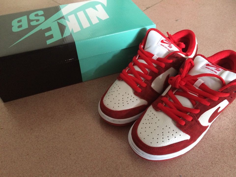 

кроссовки Nike SB DUNK LOW Valentines Day 313170-662