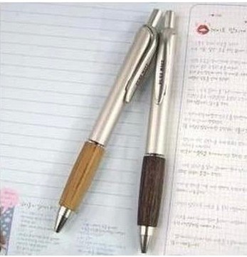 

Гелевая ручка Mitsubishi UMN-515 0.5mm