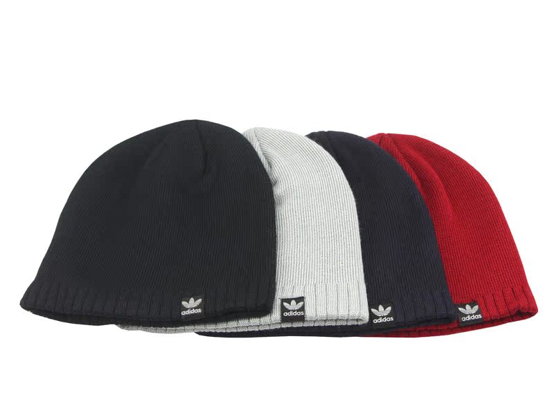 

Головной убор Adidas