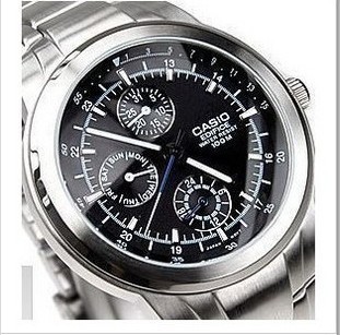 

Часы CASIO EDIFICE EF-305D-1AV