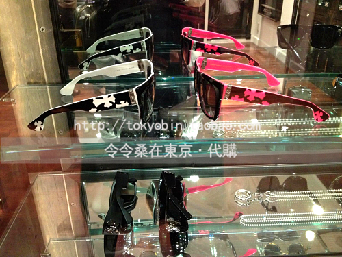 

Солнцезащитные очки Chrome Hearts