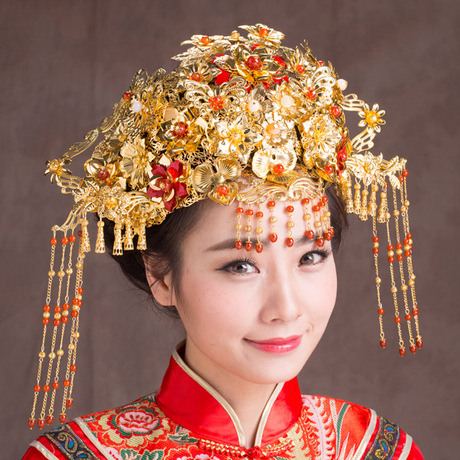 爱逛街为您找到头饰凤冠相关的宝贝,您可以在下面的板块中挑选喜欢的