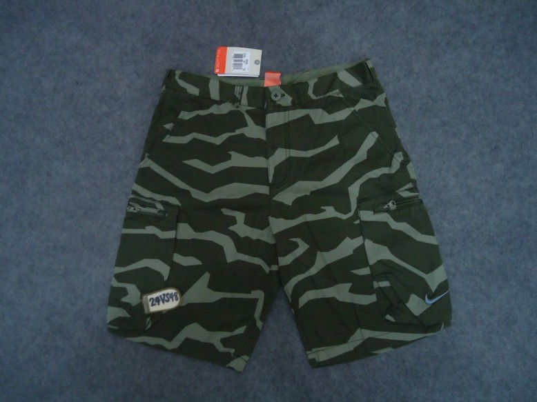 

Спортивные шорты Nike 467062 381
