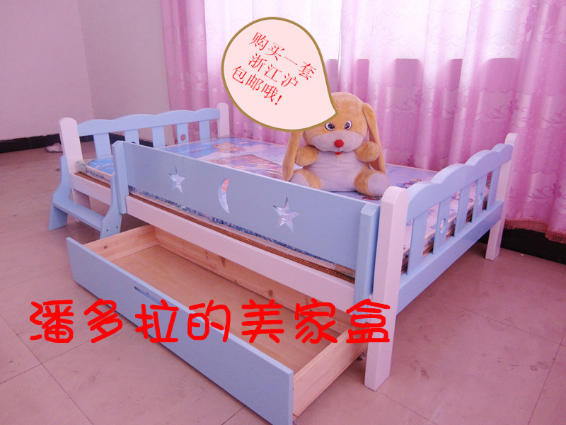 

Кровать из массива дерева Goyahome