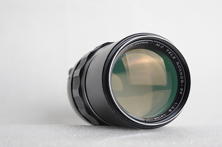 

SLR объектив MINOLTA MC ROKKOR-PF 135 2.8