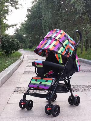 

Четырёхколёсная коляска Barbie