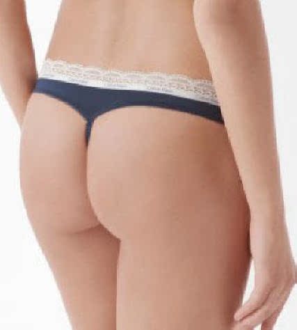 

Трусы Calvin Klein T-back