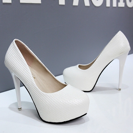 爱逛街为您找到白色超高跟单鞋相关的宝贝,您可以在下面的板块中挑选