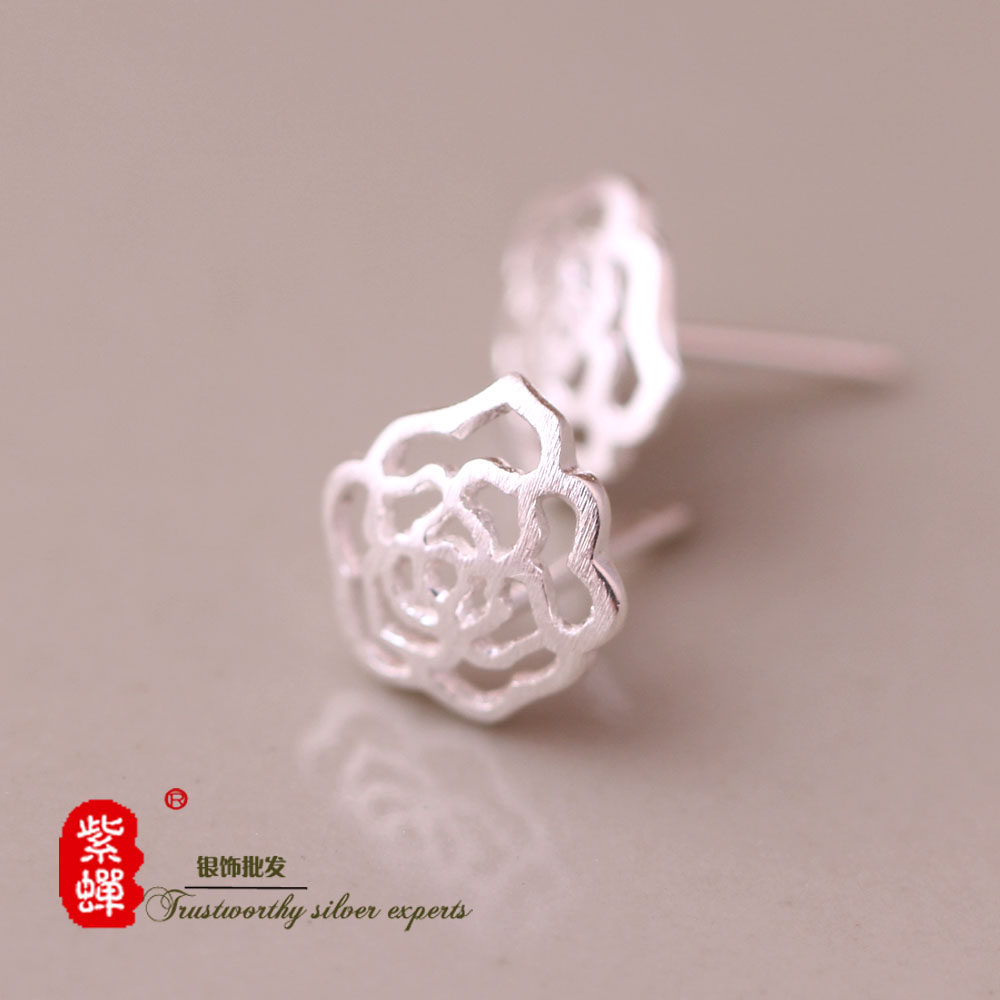 

Гвоздики S925