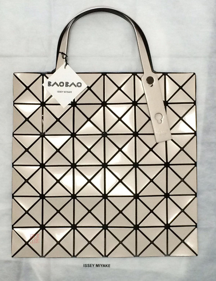 

Сумка Issey Miyake BAOBAO 6*6