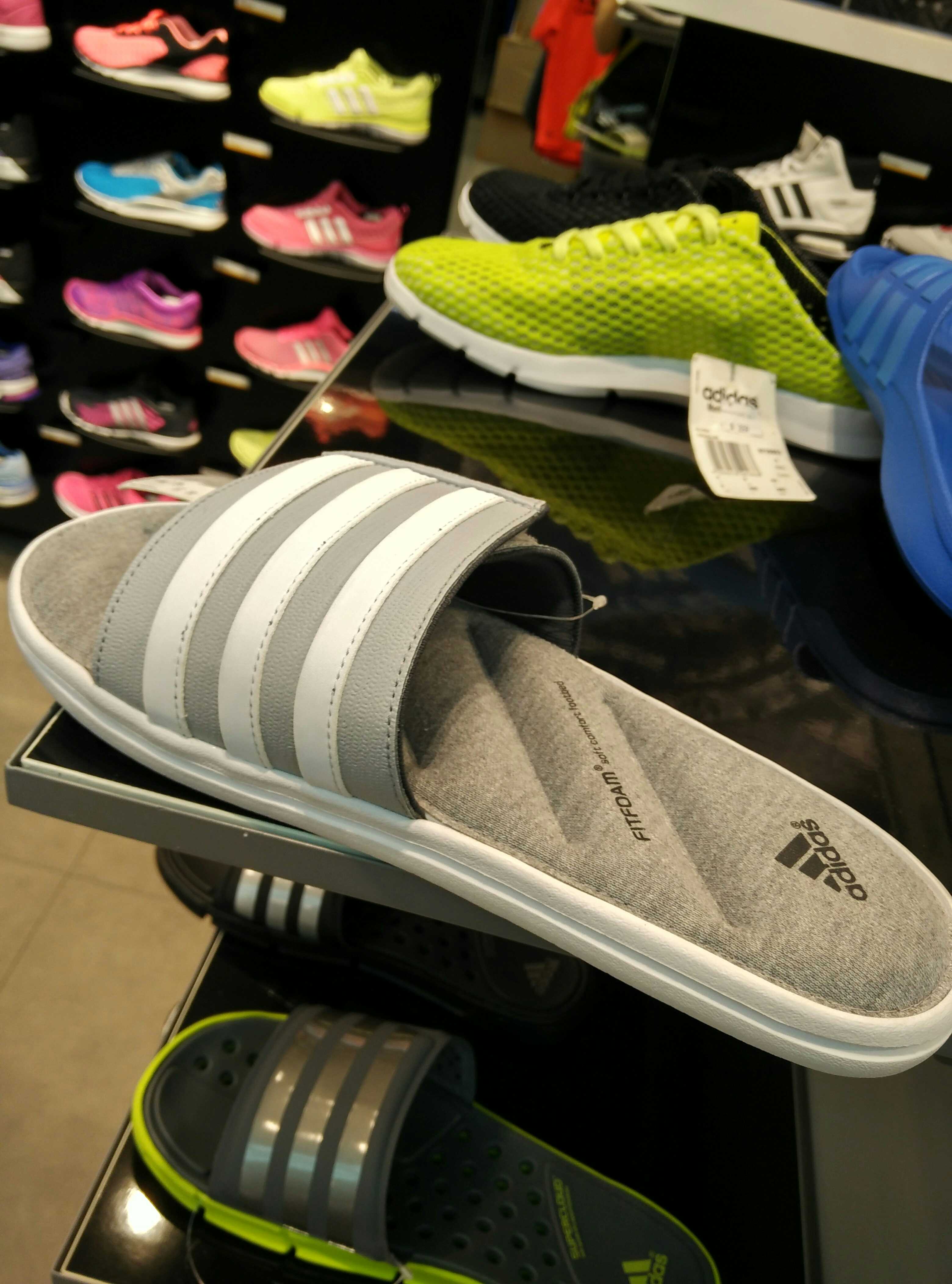 

Сланцы Adidas 44088