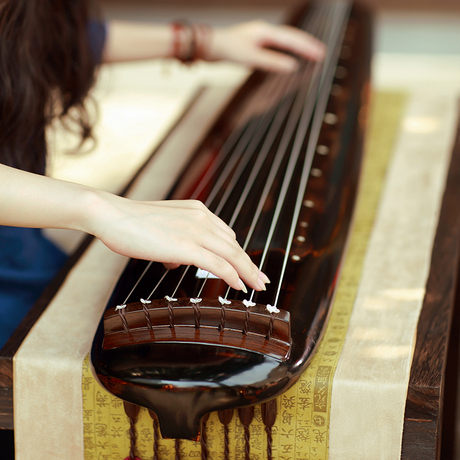 爱逛街为您找到杉木古琴相关的宝贝,您可以在下面的板块中挑选喜欢的