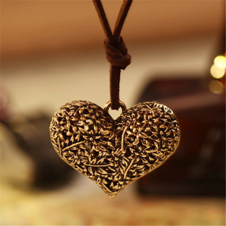 复古饰品批发毛衣链韩国韩版文艺简洁大桃心镂空 项链 情侣