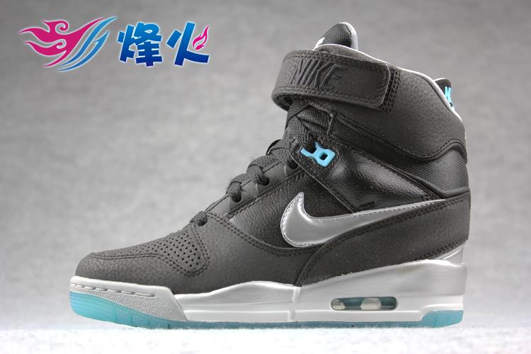 

кроссовки Nike AIR REVOLUTION SKY HI 599410-014