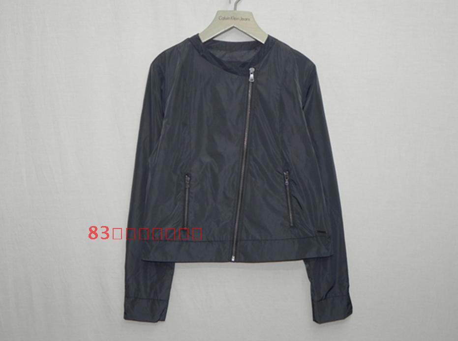 

Короткая куртка Calvin Klein 4bsj419 2015 CK