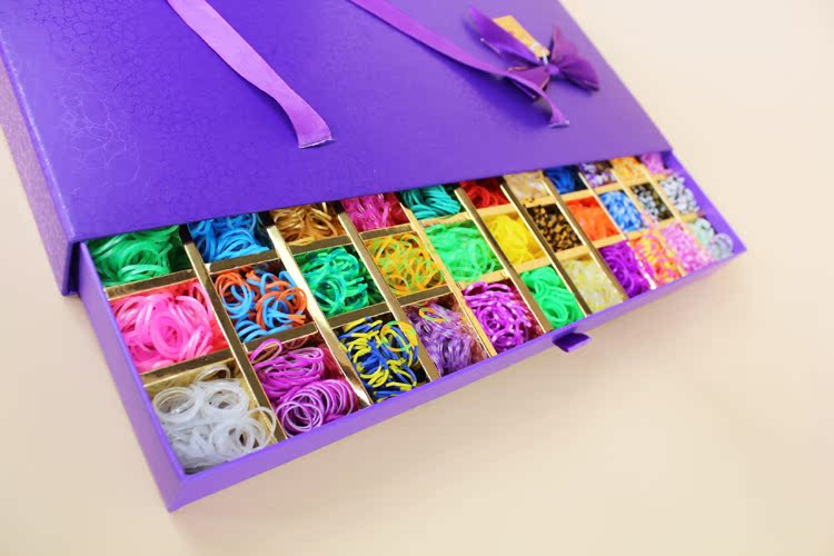 

Украшение "Сделай сам" Rainbow Loom DIY