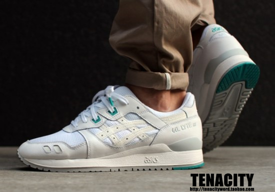 

Кроссовки Asics Tenacity GEL GEL LYTE III H5B4N-0101 3M
