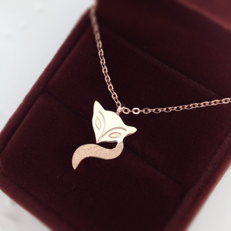 爱逛街为您找到小狐狸玫瑰金项链相关的宝贝,您可以在下面的板块中