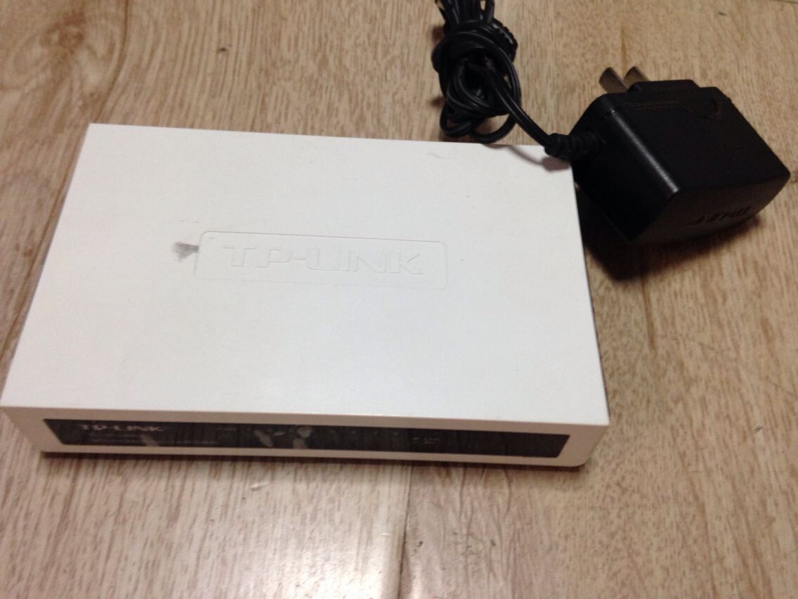 

Коммутатор TP /Link TP-LINK 1008+ 10/100MA