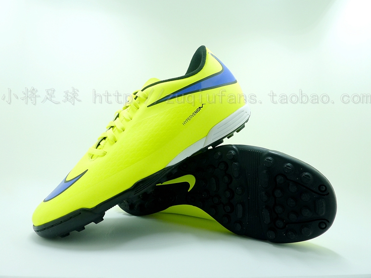 

бутсы Nike 599844-758 HYPERVENOM PHADE TF