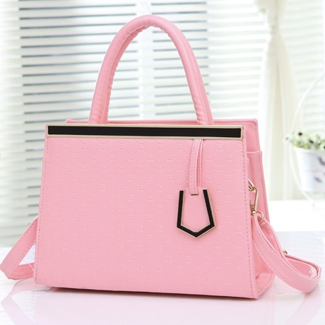 爱逛街为您找到真皮女式手提包相关的宝贝,您可以在下面的板块中挑选