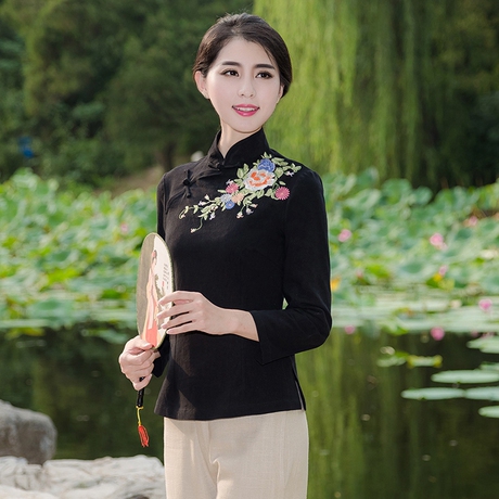 爱逛街为您找到女士旗袍相关的宝贝,您可以在下面的板块中挑选喜欢的