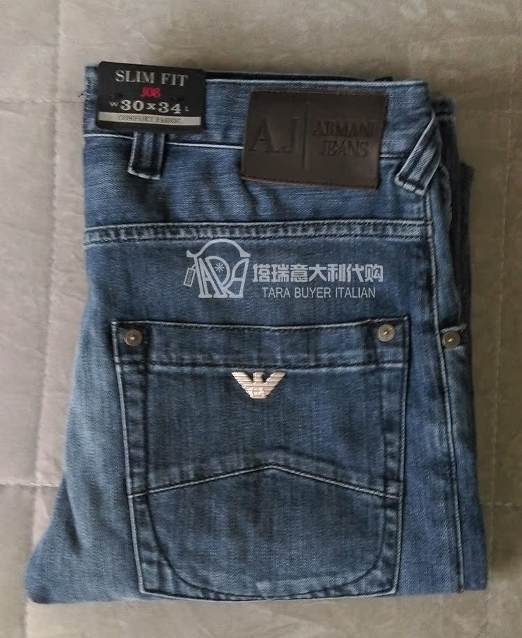 

Джинсы мужские Armani TARA