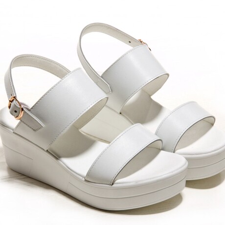 【白色凉鞋防水台】_厚底防水台图片_白色厚底防水台价格_搭配分享