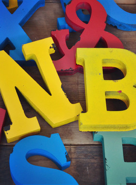 美式创意英文26字母家居桌面立体木质摆件复古做旧橱窗摆设装饰品