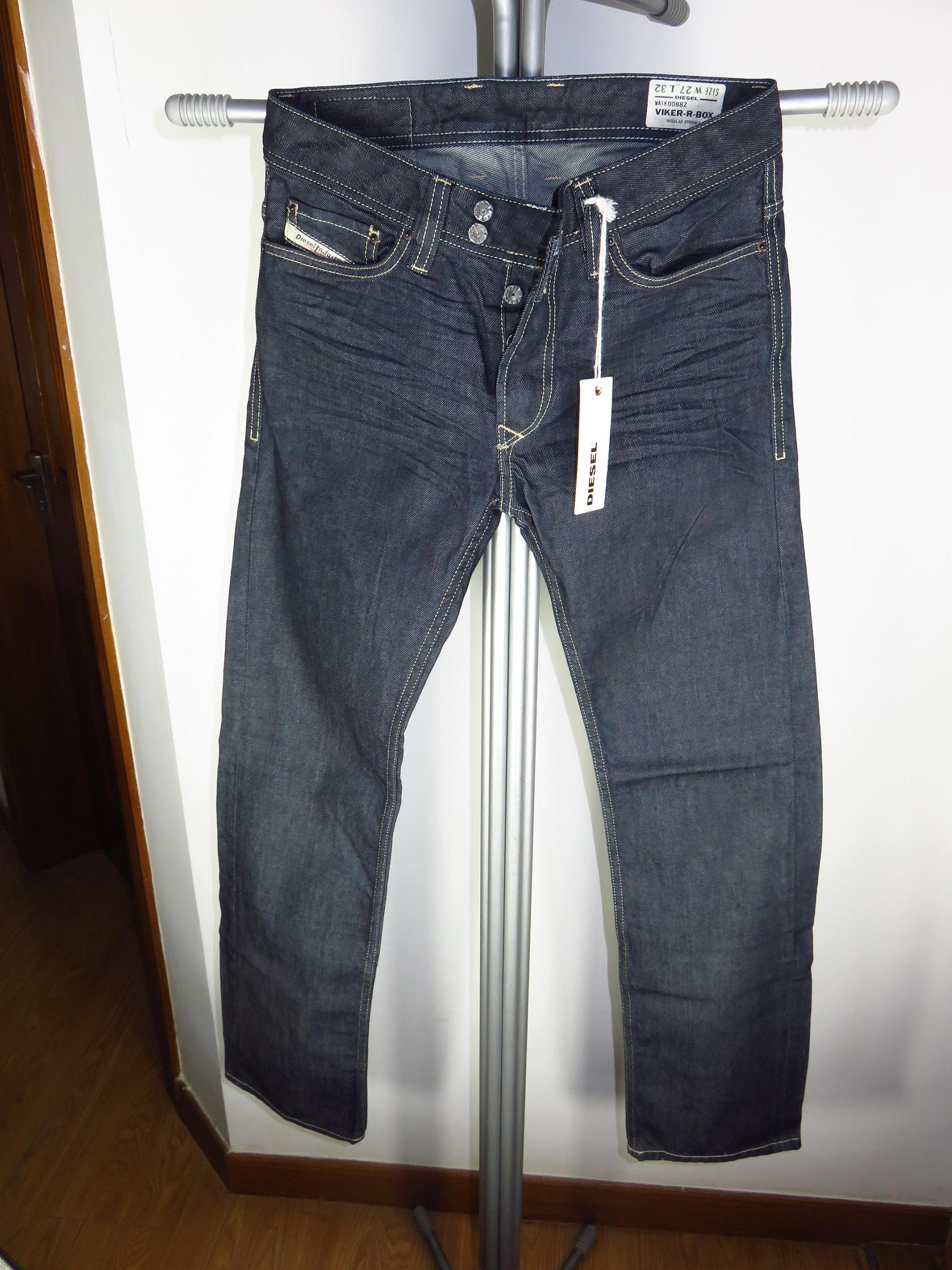 

Джинсы мужские Diesel Viker-R-Box 0088Z Regular Straight