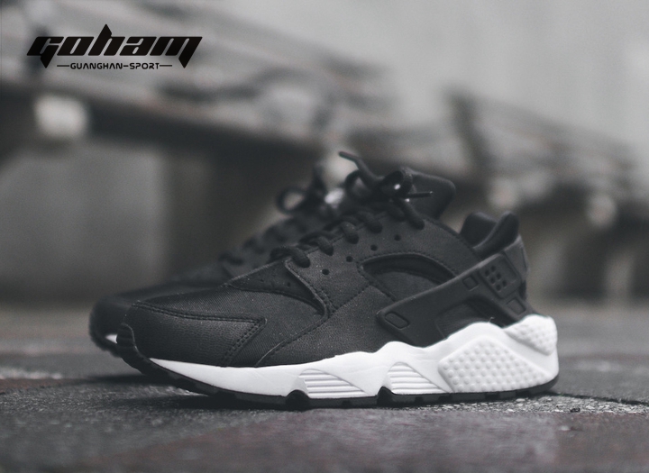 

Кроссовки Nike AIR HUARACHE OREO 634835-006