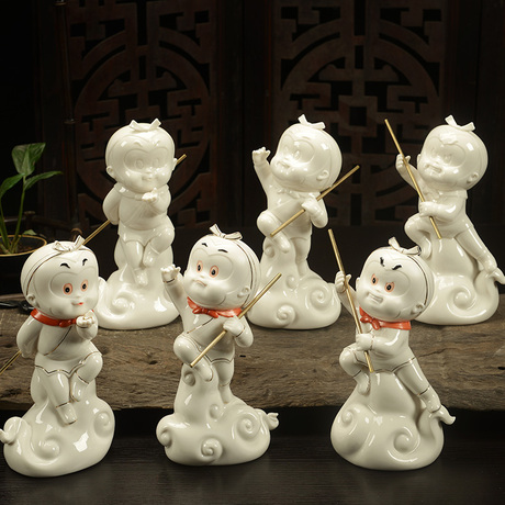 一家三口陶瓷小猴子摆件 孙悟空齐天大圣可爱猴年家居工艺品礼品