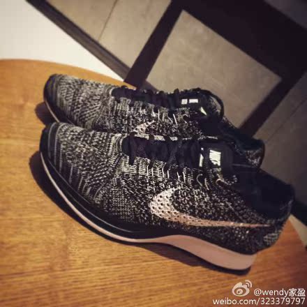 

кроссовки Nike Flyknit Racer 526628-012