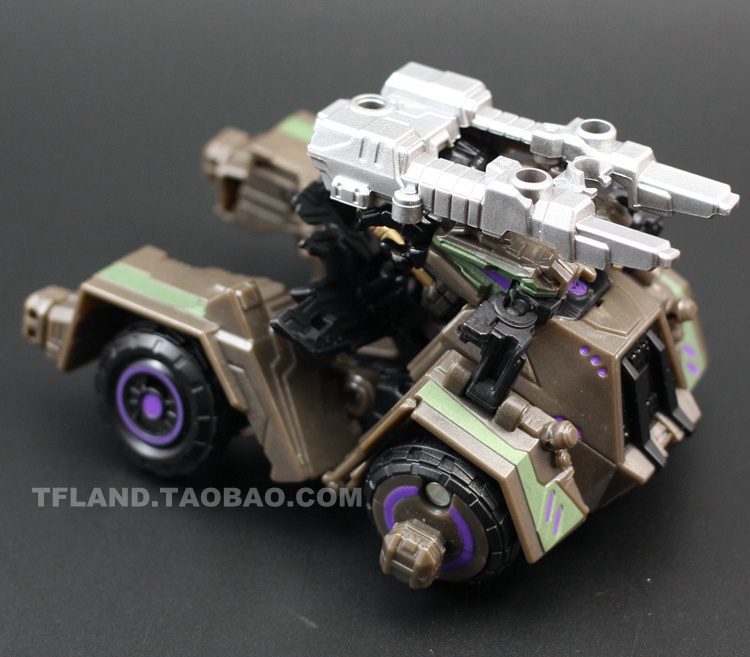 

Трансформер Hasbro FOC WFC IDW