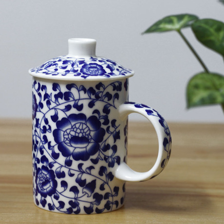 爱逛街为您找到青花瓷茶杯相关的宝贝,您可以在下面的板块中挑选喜欢