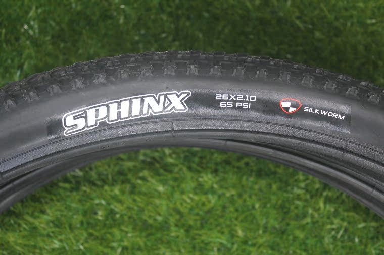 

Велопокрышка Maxxis Sphinx 26x2.1