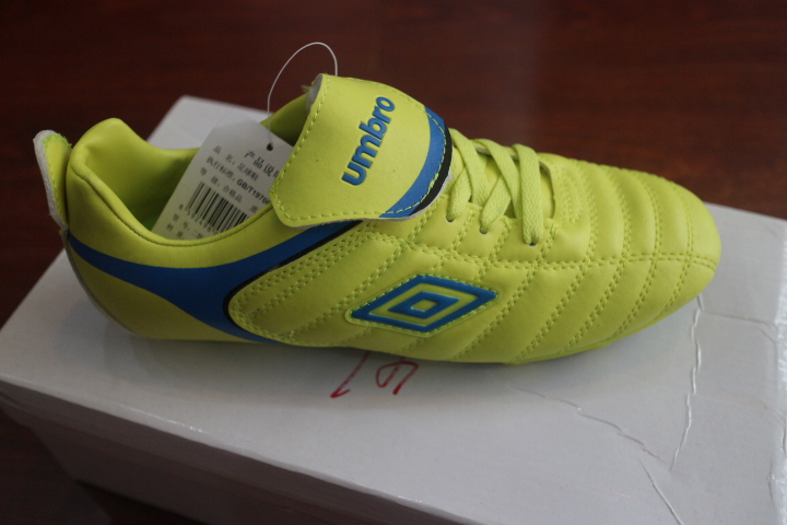 

Шипы для бутс UMBRO HG