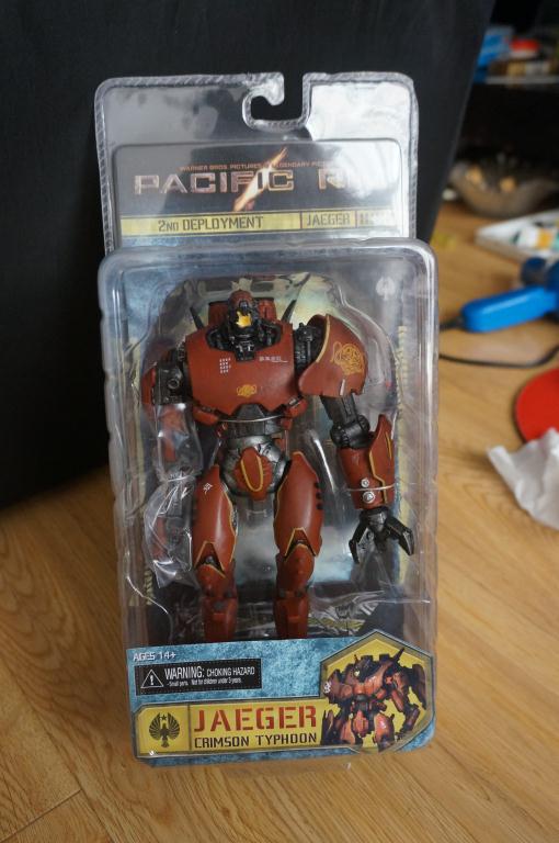 

Подвижная модель куклы AA NECA Pacific Rim