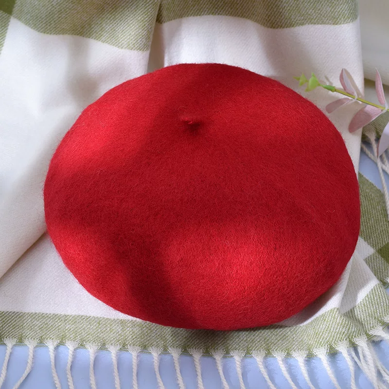 BeRET LADY CAP WOOL WINTER HAT Warm беретки