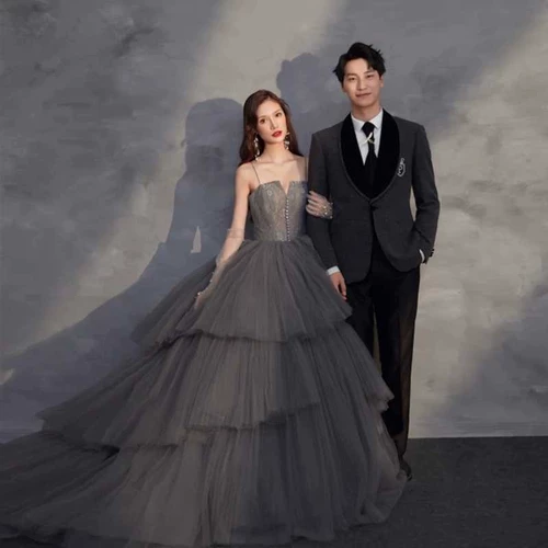 Тема фильма «Тема одежды» Новая пара серая камера фото свадьба мода Tub