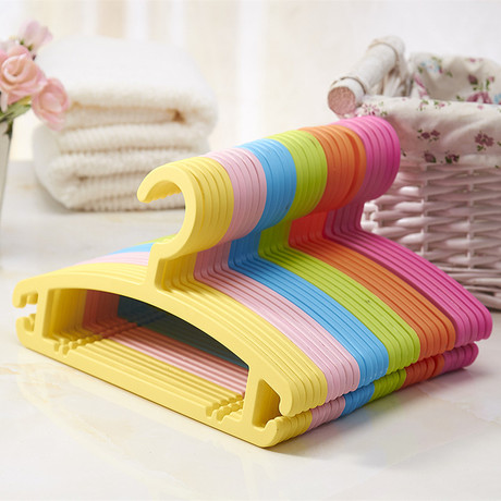 爱逛街为您找到塑料衣挂相关的宝贝,您可以在下面的板块中挑选喜欢的