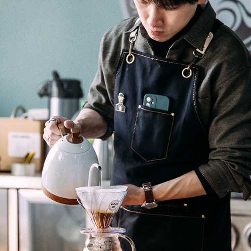 Мужской кофейный тканевый японский джинсовый фартук для маникюра для работы, делается под заказ, с печатью вашего логотипа