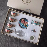 Rose Angel 4 чашки, 4 тарелки, 4 ложки + 1 кастрюля, 1 подножка + крышка и внутренняя кастрюля (подарочная коробка)