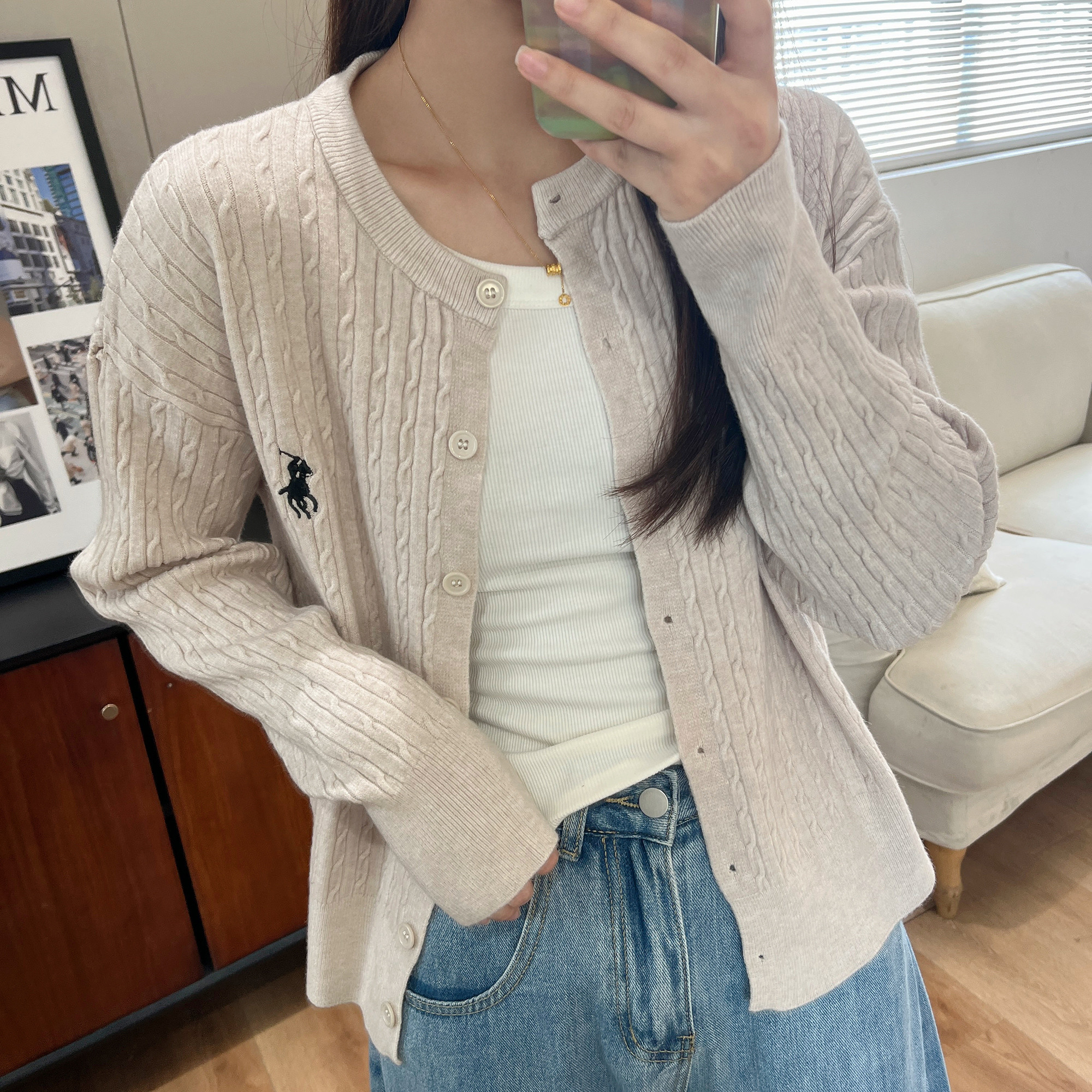 Oatmeal color