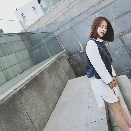 【施丝丝】内外兼修的个性正反两穿马甲衬衫两件套