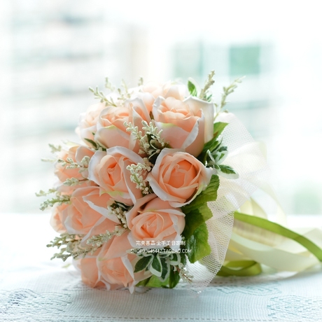 【新娘婚礼手捧花】_新娘手捧花图片_香槟玫瑰价格_搭配分享 - 爱逛街