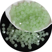 Изумрудный зеленый светло -зеленый нефрит 100 штук