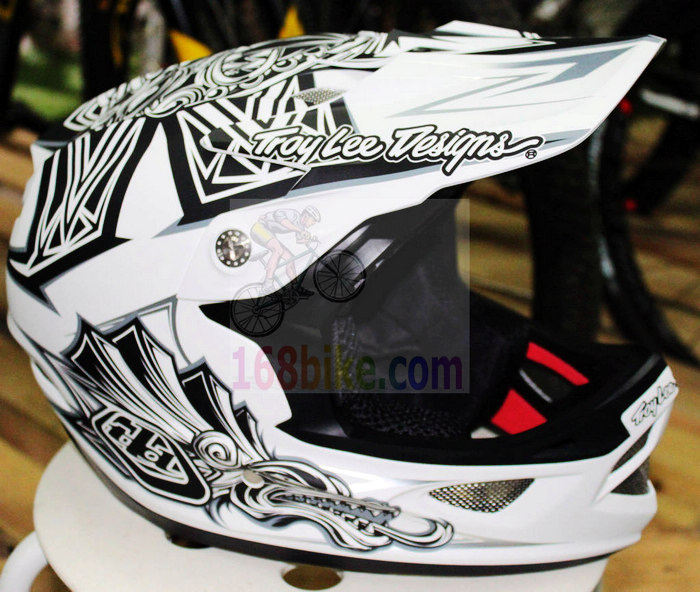 

велошлем Troy Lee Designs Tld D3 AZTEC 2014