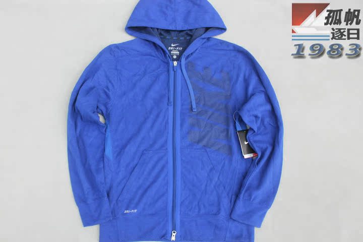 

Спортивная куртка Nike 424769-461